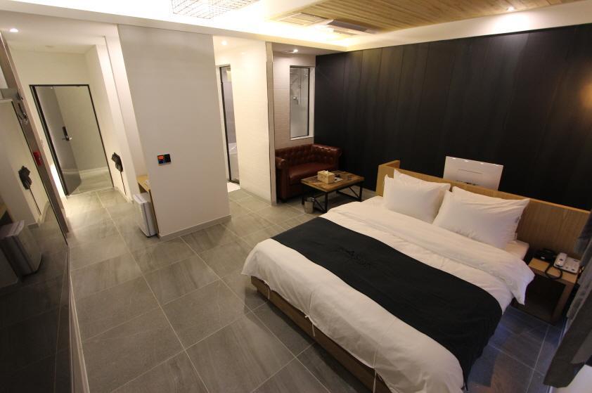 Instar Tourist Hotel Daegu Exteriör bild