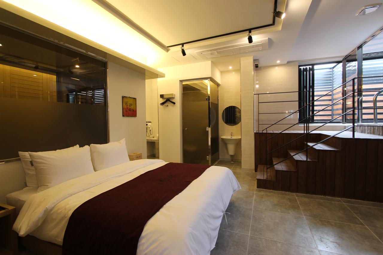 Instar Tourist Hotel Daegu Exteriör bild