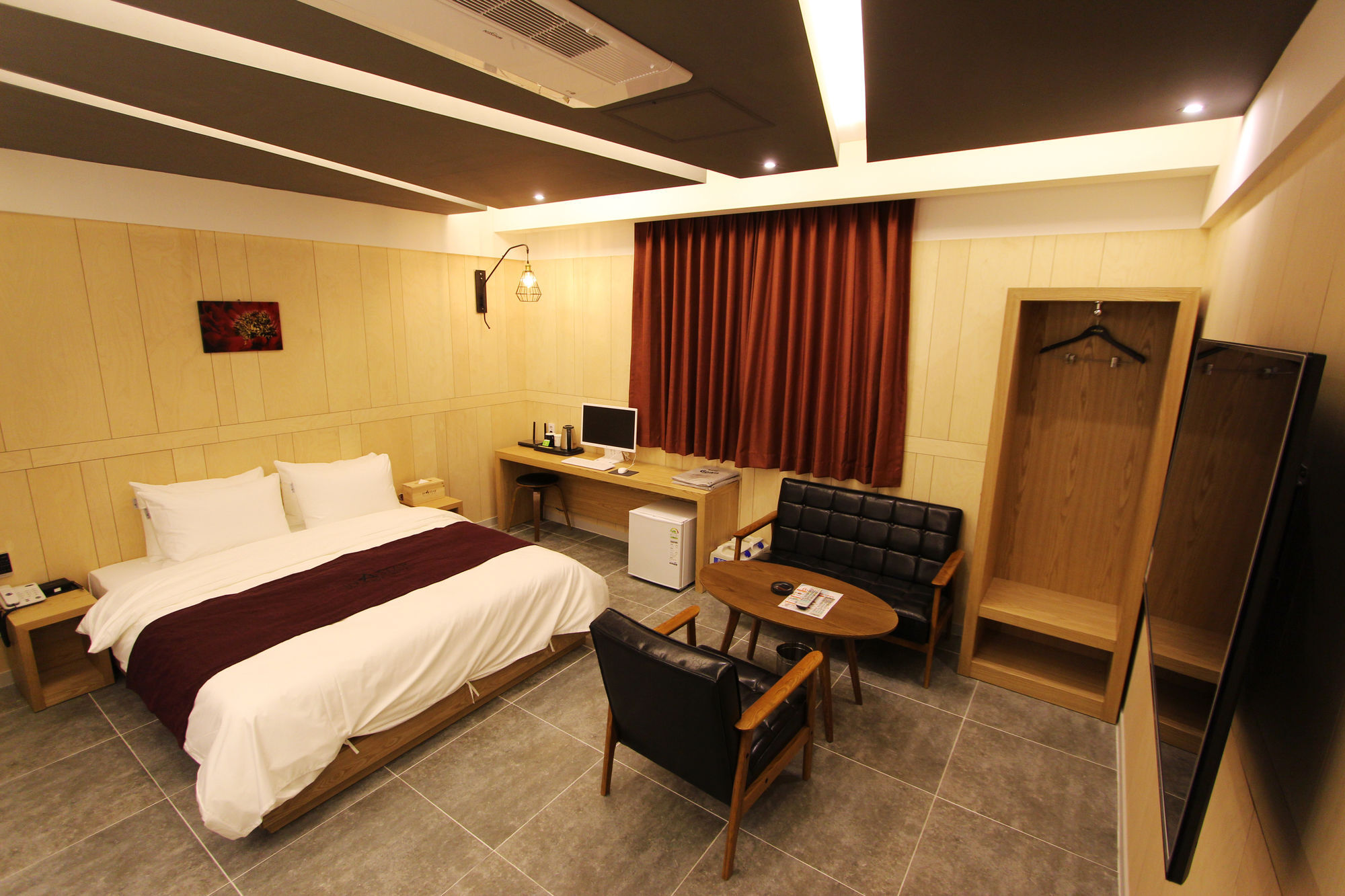 Instar Tourist Hotel Daegu Exteriör bild