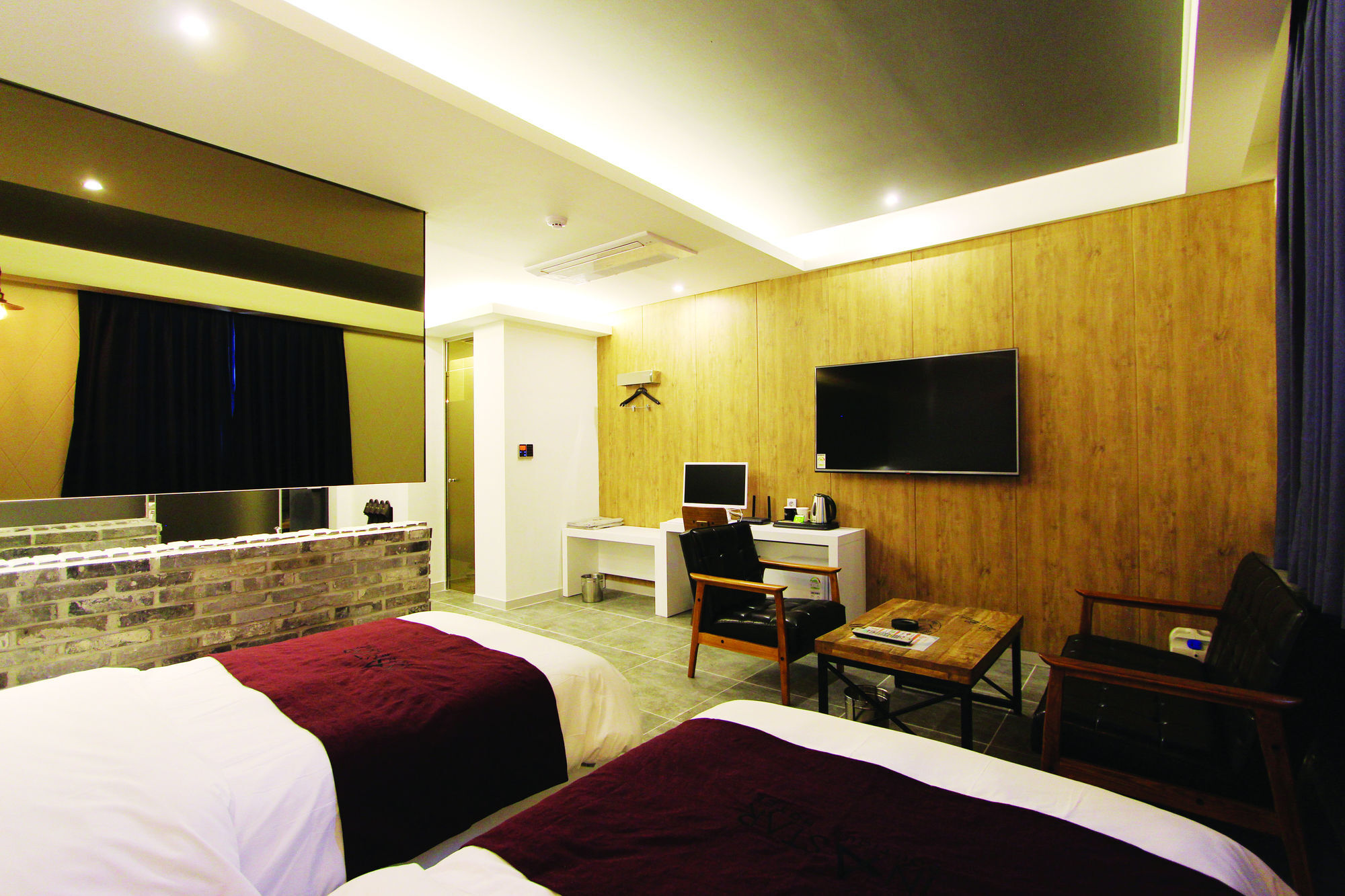 Instar Tourist Hotel Daegu Exteriör bild