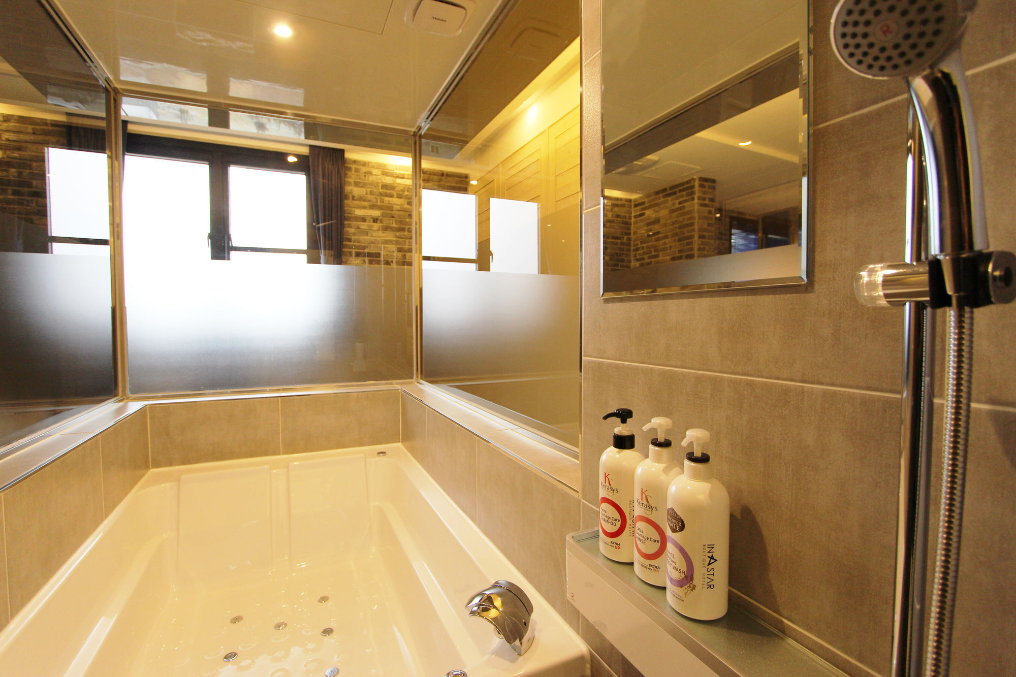 Instar Tourist Hotel Daegu Exteriör bild